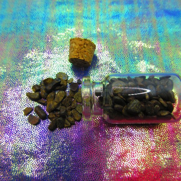 Bronzite Gemstone Chips In A Bottle Embellishments Natural Semi Precious - Picture 2 of 3